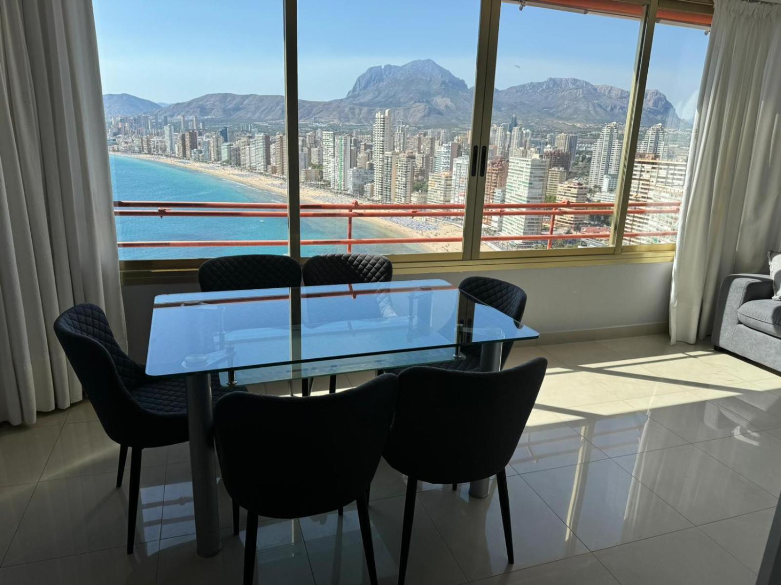 Don Miguel II Apartments Benidorm Bagian luar foto