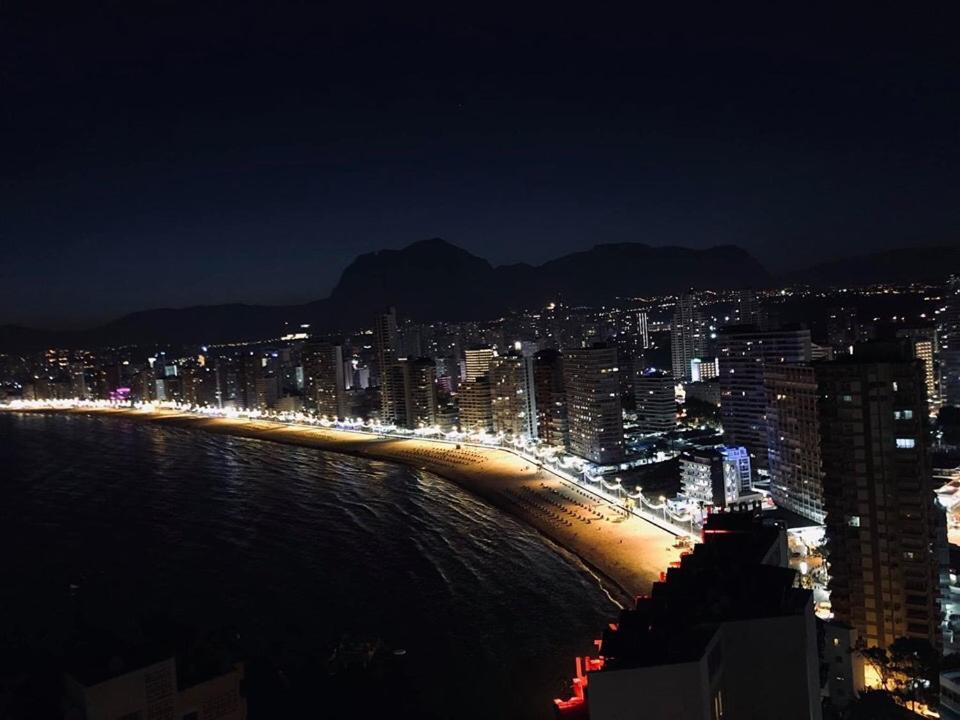 Don Miguel II Apartments Benidorm Bagian luar foto